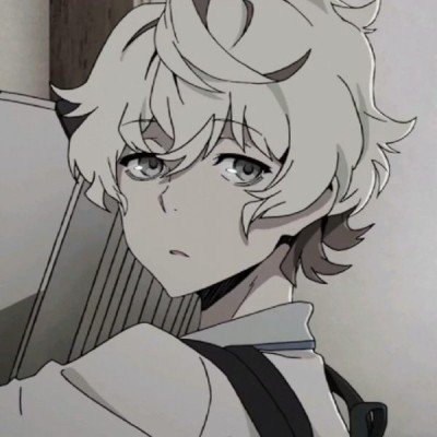 挪公款打赏女孩弟弟或无学可上